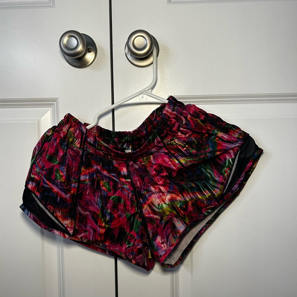 LULULEMON hotty hot shorts